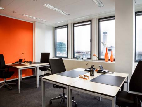 Office: Koenigsallee, Dusseldorf, 40215