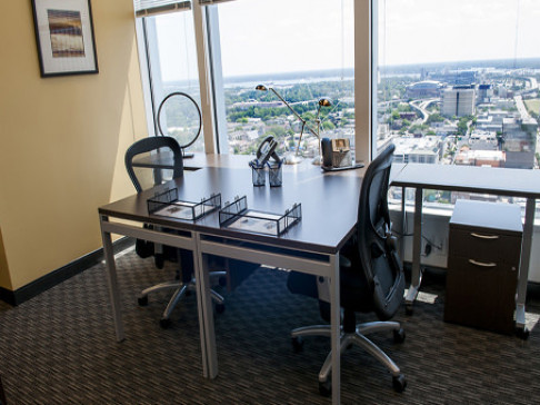 Office: Florida, Bank of America Tower, 50 N. Laura Street, Jacksonville, FL 32202