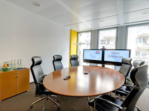 Office: Alte Oper, An der Welle, 1st floor, Frankfurt, 60322