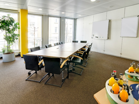 Office: Alte Oper, An der Welle, 1st floor, Frankfurt, 60322