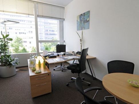 Office: Herriot's, 2nd Floor, Frankfurt, 60528
