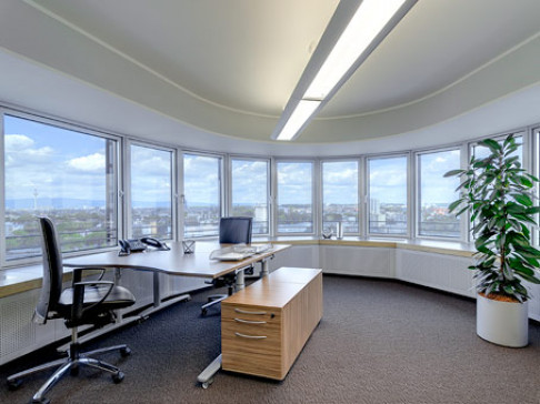 Office: Lighttower, Hanauer Landstr. 126 - 128, Frankfurt, 60314