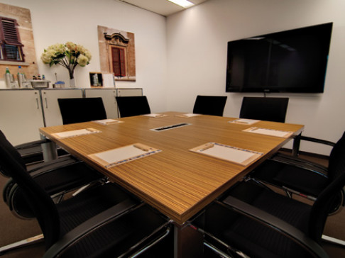 Office: OpernTurm, Frankfurt, 60306