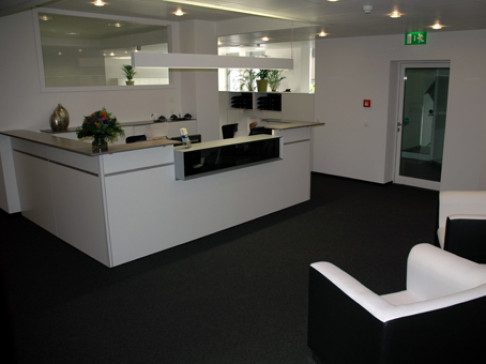 Office: SBC Service and Business Centre GmbH, Mainzer Landstrasse 41, Frankfurt, 60329
