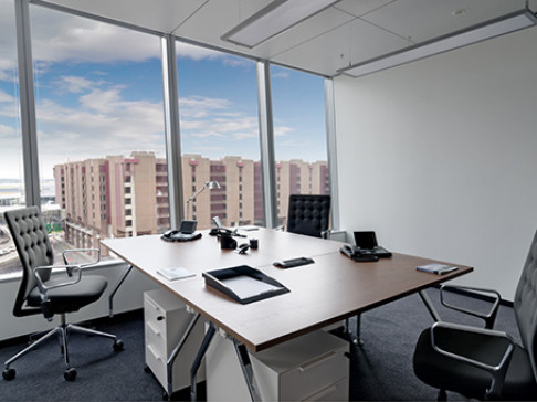 Office: THE SQUAIRE Business Center, THE SQUAIRE 12, Frankfurt, 60549
