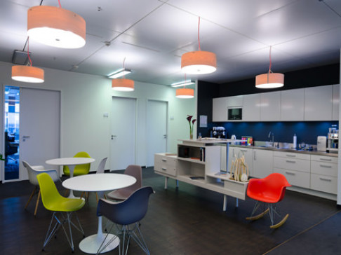 Office: THE SQUAIRE Business Center, THE SQUAIRE 12, Frankfurt, 60549