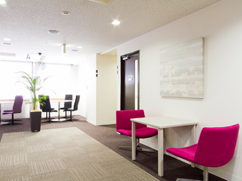 Office: Hakataeki Chikushiguchi Centre, 5F & 6F Sun Life Dai-3 Building, Fukuoka, 812-0013