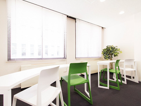 Office: Hakataeki Chikushiguchi Centre, 5F & 6F Sun Life Dai-3 Building, Fukuoka, 812-0013