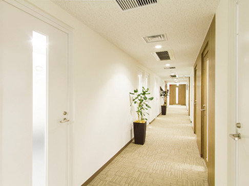 Office: Hakataeki Chikushiguchi Centre, 5F & 6F Sun Life Dai-3 Building, Fukuoka, 812-0013