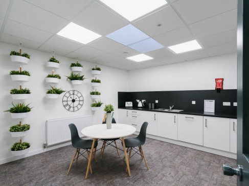 Office: Fullarton Road, Glasgow, G32 8YL