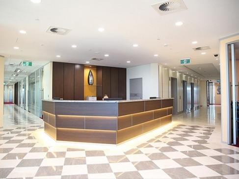 Office: Gateway, Macquarie Place, Sydney