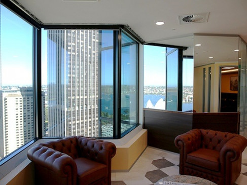 Office: Gateway, Macquarie Place, Sydney