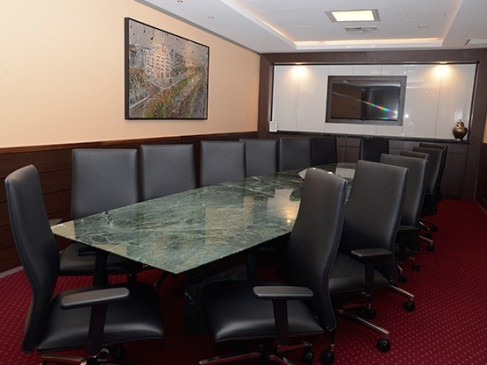 Office: Gateway, Macquarie Place, Sydney