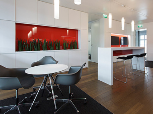 Office: Cornavin Railway Station, Place Cornavin 7, Geneva, CH-1201