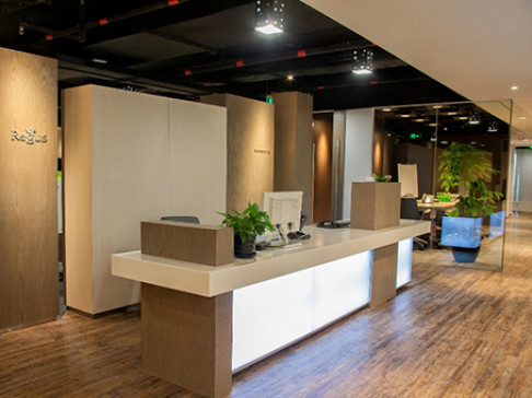Office: City Development Plaza, 25 F, City Development Plaza, Guangzhou, 510620