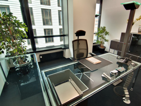 Office: Neuer Wall, Hamburg, 20354