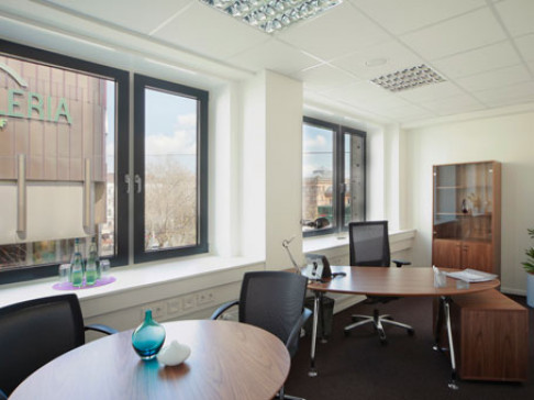 Office: City Center, Bahnhofstr. 8, Hanover, 30159