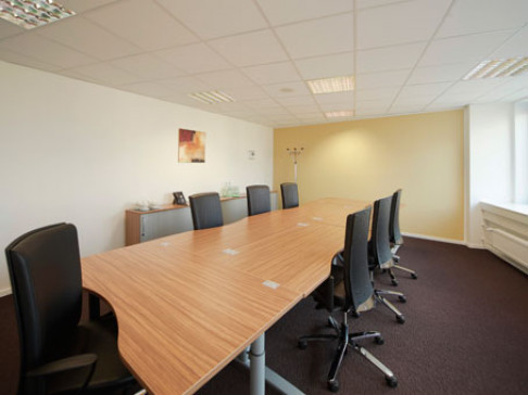 Office: City Center, Bahnhofstr. 8, Hanover, 30159