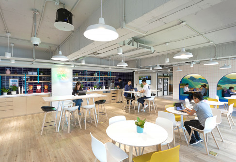 Office: Hung Tai Financial Plaza - Taipei, Levels 9-10, No. 156, Hung Tai Financial Plaza, Taipei City 105402