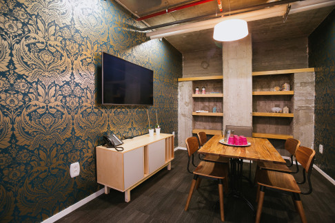 Office: Ibn Gabirol, Tel Aviv, 6407807