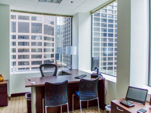 Office: Illinois, West Loop Riverside Plaza Center, 10 South Riverside Plaza, Chicago, IL 60606