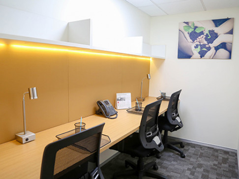 Office: DNR, Regus, DNR 90, Indore, 452003
