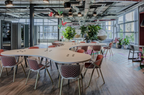 Office: Industriestrasse, Industriestrasse 171, Spreitenbach
