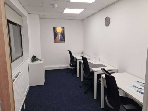 Office: Wilbury Way, Hitchin, SG4 0TZ