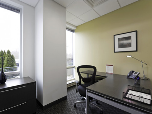Office: Kentucky, Ormsby III Forest Green, 10200 Forest Green Blvd, Louisville, KY 40223