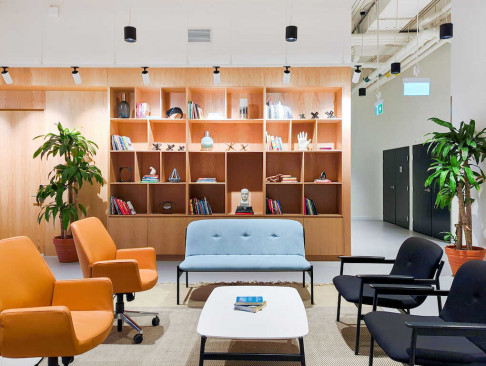 Office: 9850 King George Blvd, Surrey, V3T 0P9