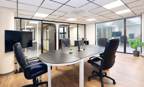 Office: 25 rue Paul Langevin, Aix-en-Provence 13290