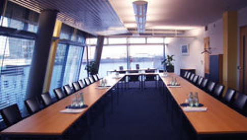 Office: Kranzler Eck, Berlin, 10179