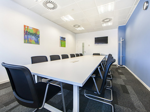 Office: Gabriel Garc, Las Rozas, 28232