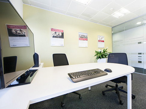 Office: Gabriel Garc, Las Rozas, 28232