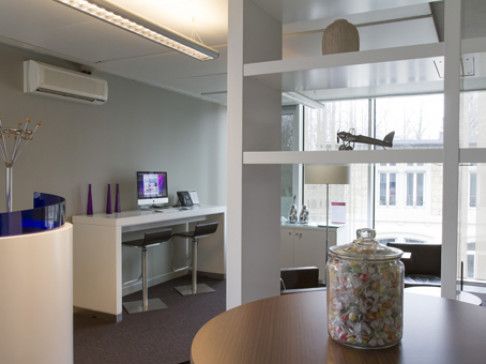 Office: City Flon, Voie du Chariot 3, Lausanne, CH-1003