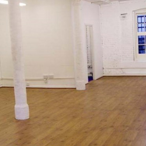 Office: Lilford Road - SE5, London, SE4