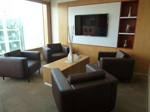 Office: Real Ocho San Isidro, Av. Sto. Toribio 173 y Via Central 125, Lima, 27