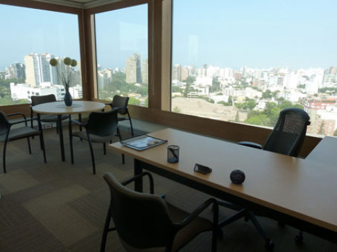 Office: Real Ocho San Isidro, Av. Sto. Toribio 173 y Via Central 125, Lima, 27