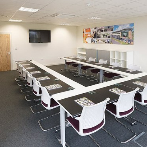 Office: Glasgow Business Centre Offices, Linwood Point, Paisley, PA1 2FB