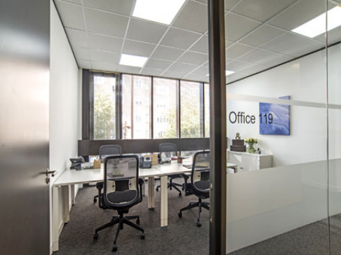 Office: High Street Kensington, 1st Floor, London, W8 6SN