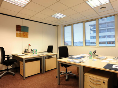Office: Part Dieu Plaza, 93 rue de la Villette, Lyon, 69003