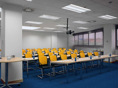Office: Campo de las Naciones, Puerta de las Naciones, Madrid, 28042