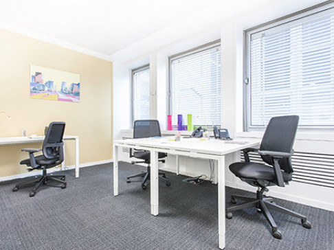 Office: Nuevos Ministerios, Orense 4, Madrid, 28020