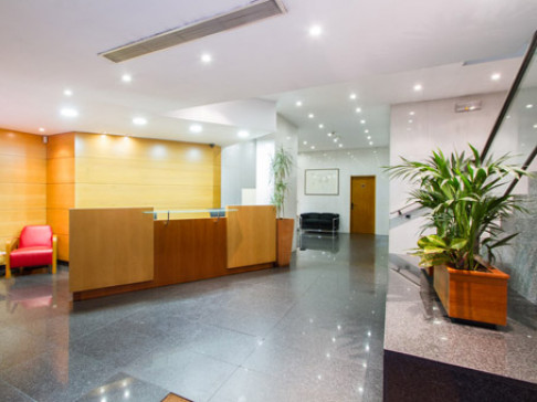 Office: Pinar-Salamanca District, Pinar, 5, Madrid, 28006