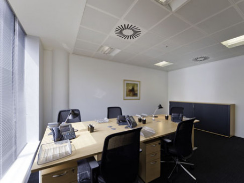 Office: Town Centre, 1 Bell Street, Maidenhead, SL6 1BU
