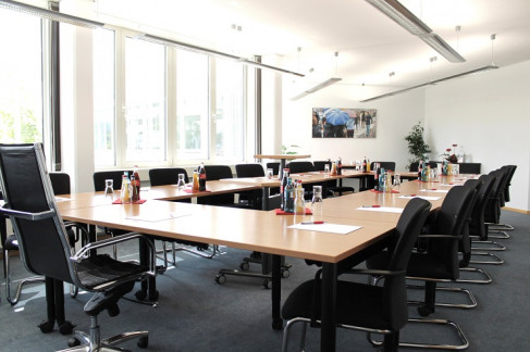 Office: Wilhelm-Theodor-Romheld-Strabe, Mainz, 55130