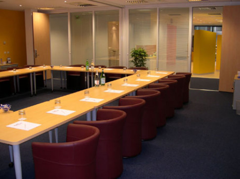 Office: Parc d'Entreprises Val D'Europe, Marne la Vall, 77716