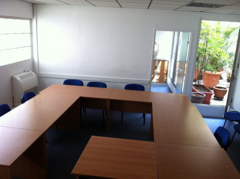 Office: Boulevard Onfroy, Marseille, 13008