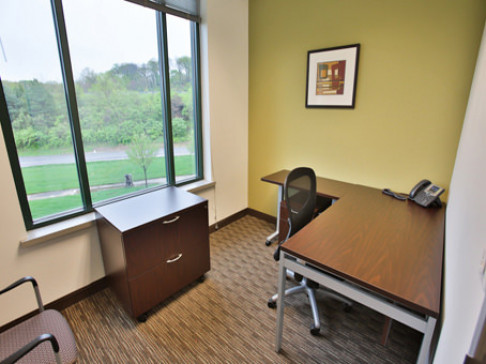 Office: Missouri, Briarcliff, 1201 N.W. Briarcliff Parkway, Kansas City, KS 64116