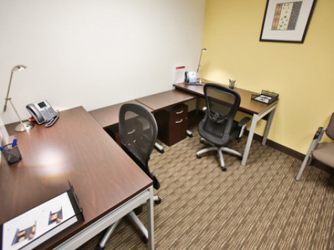 Office: Missouri, Briarcliff, 1201 N.W. Briarcliff Parkway, Kansas City, KS 64116